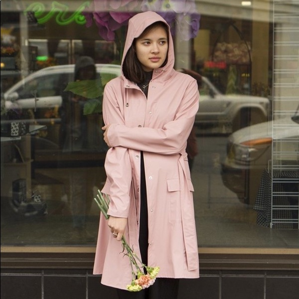 RAINS Pink Rain Jacket M/L EUC